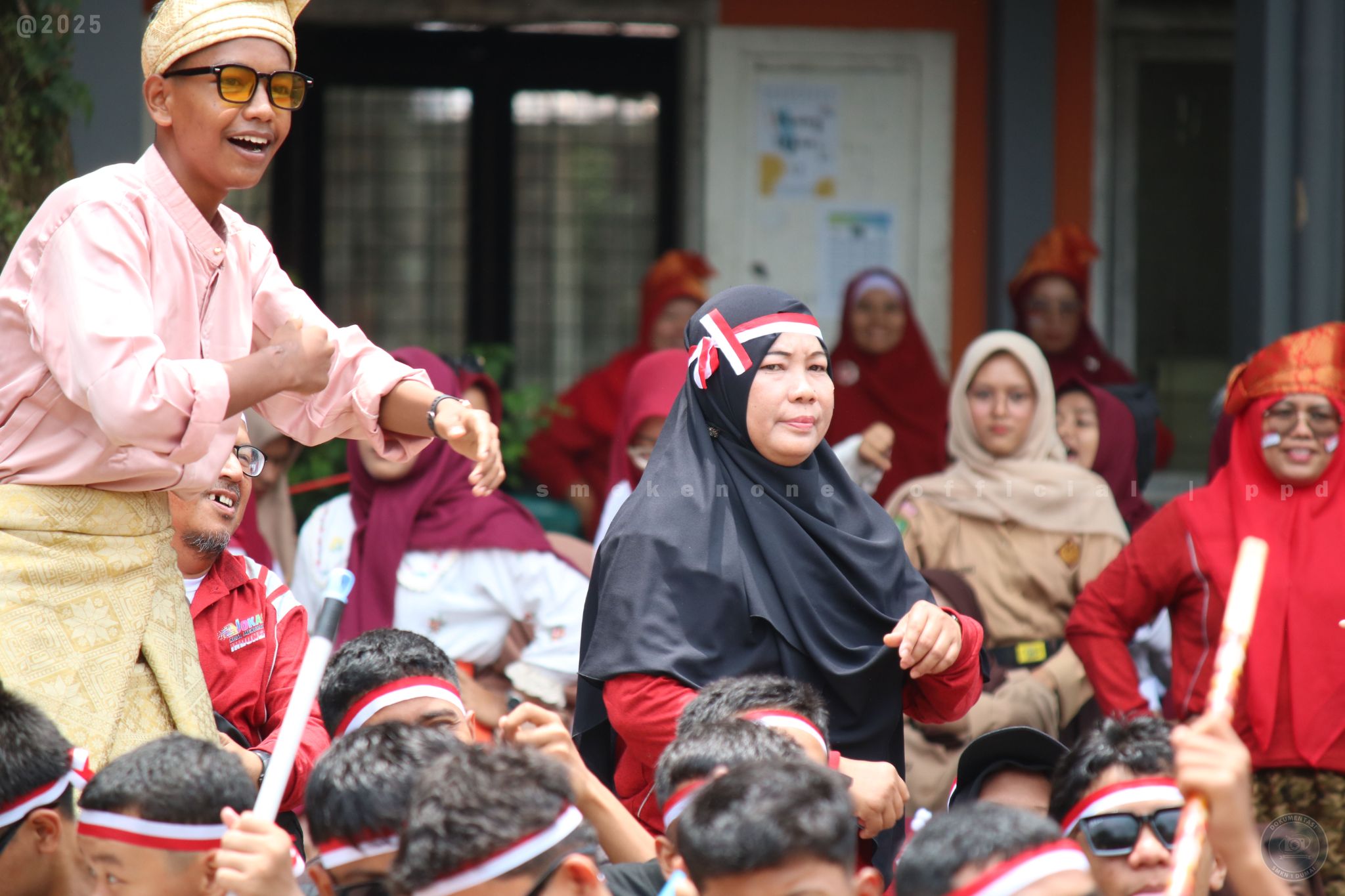 Lomba 12